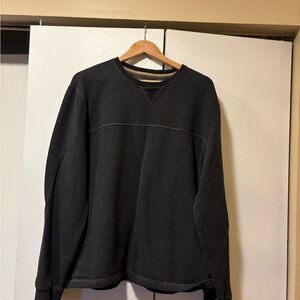 G.H. Bass & Co. Men's Black Crewneck Sweatshirt with Chest Seam